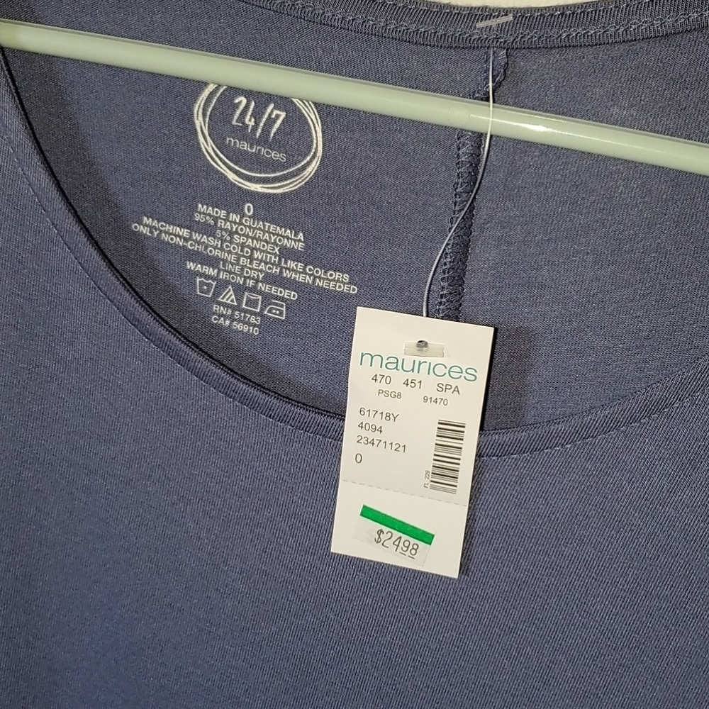 Maurice's Top NEW - Picture 5 of 5